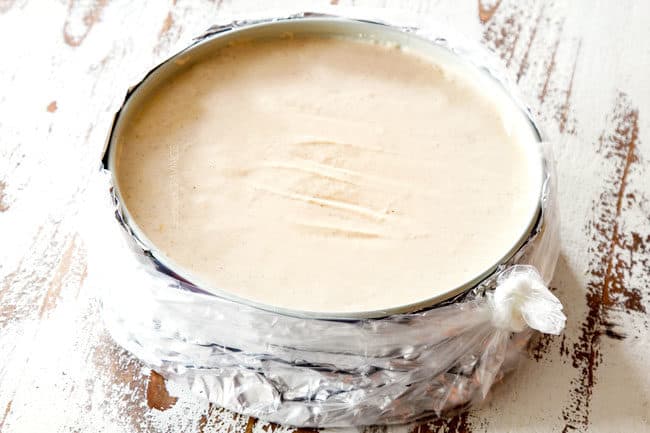 showing how to waterproof pecan pie cheesecake with slow cooker liner