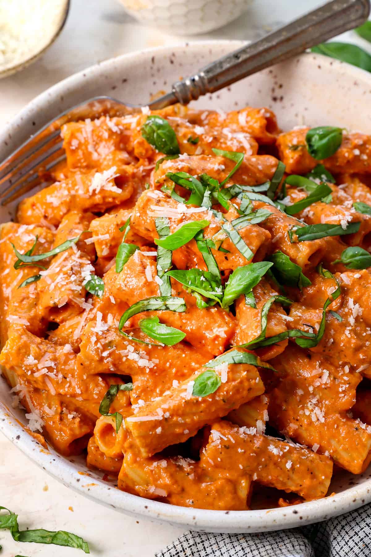 up close of a bowl of pink pasta sauce