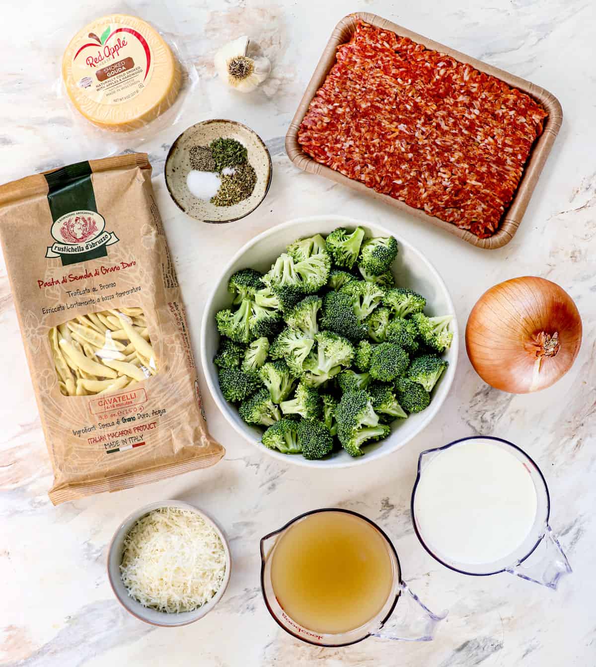 cavatelli ingredients: cavatelli, Italian sausage, broccoli, half and half, chicken broth, Parmesan, onion, garlic, Gouda